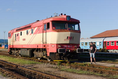 LH5 6202